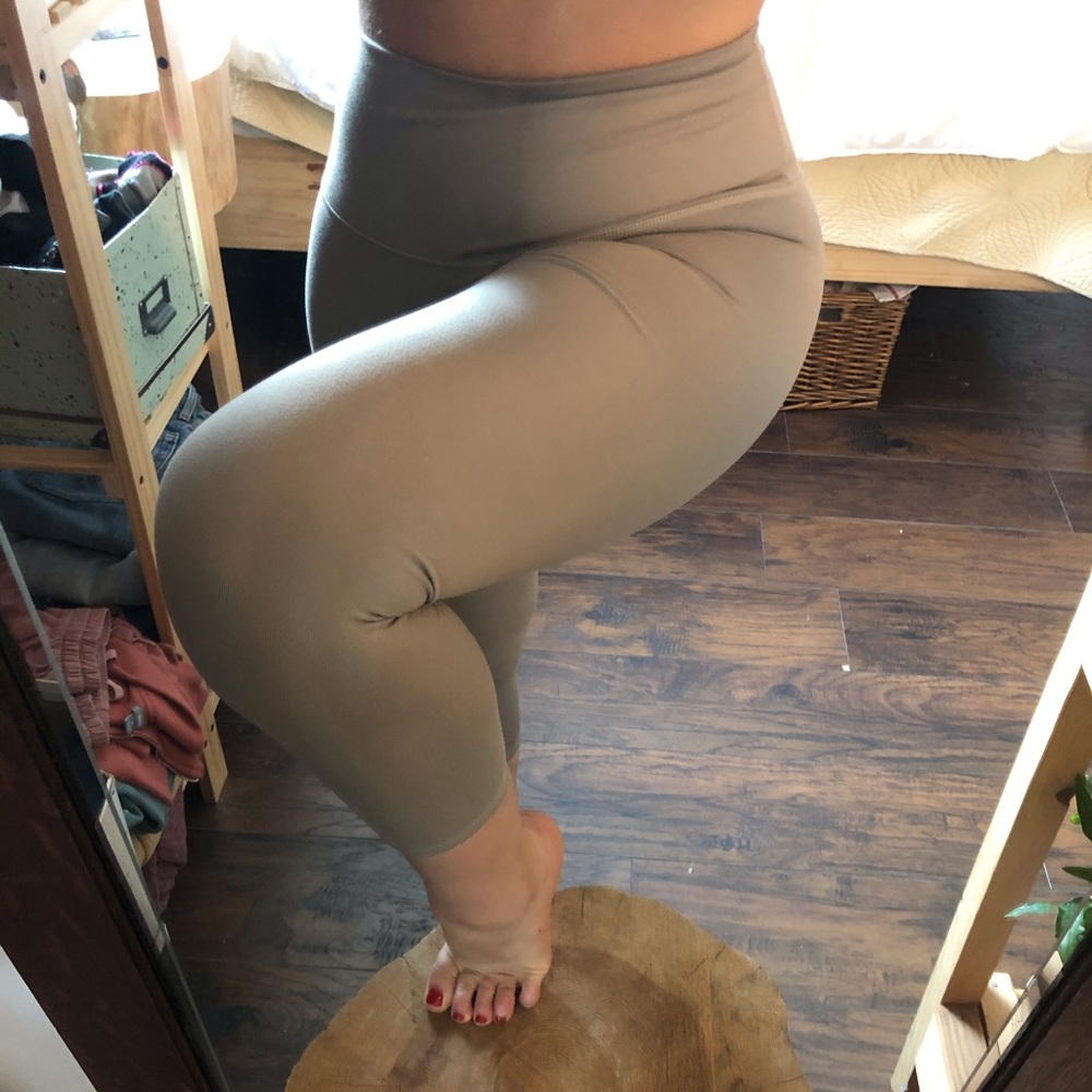 Crop ALO Yoga Leggings